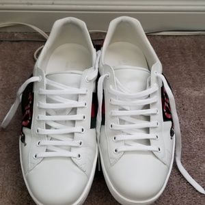 Gucci ace sneakers snake embroidered